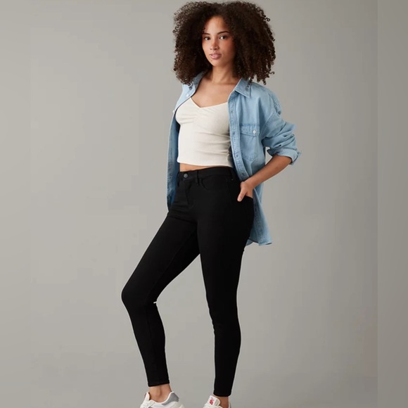 American Eagle Dream Curvy High-Waisted Jegging - Picture 10 of 11